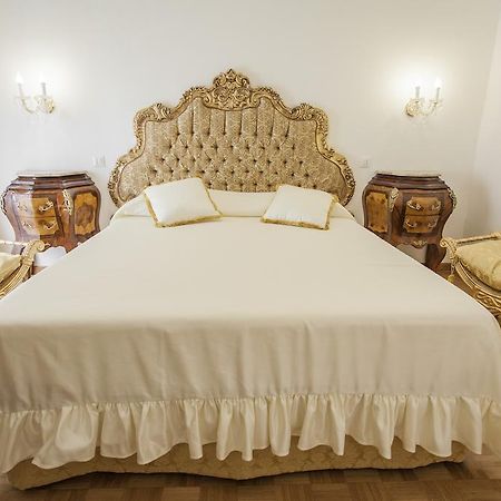 Suite Sarandrea Рим Стая снимка